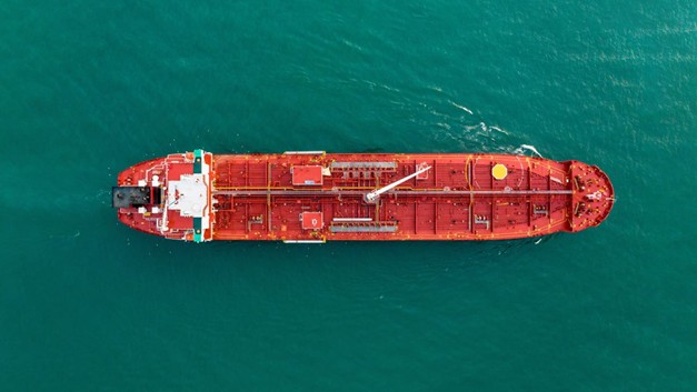 Les perturbations du trafic maritime à Ormuz accentuent les risques pour l’énergie, les engrais et les économies vulnérables
