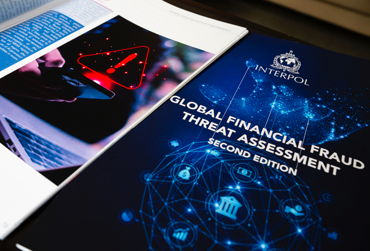 Escroqueries financières au niveau mondial : Un rapport d’INTERPOL met en garde contre la menace