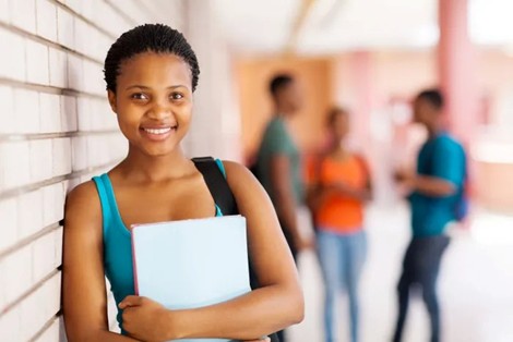 Enseignement supérieur : le nombre d’étudiants a plus que doublé en 20 ans, mais les inégalités persistent