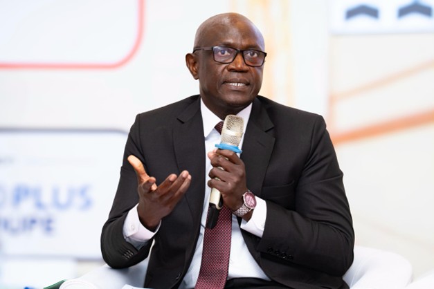 CERTIFICATION ISO 9001, DIGITALISATION, ACQUISITION D’ÉQUIPEMENTS… : Dr Laurent Sina donne un nouveau souffle au LNR/Btp