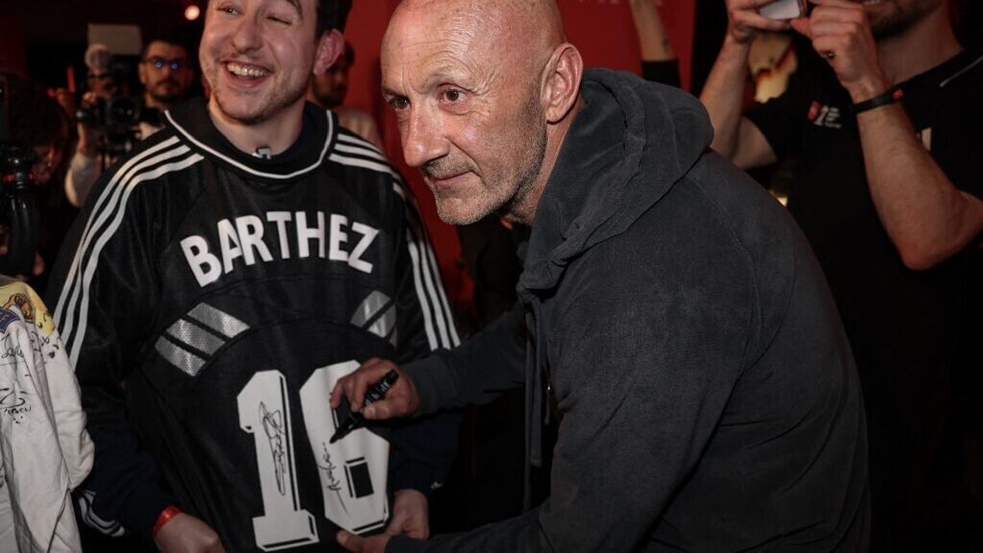 Foot: l'encadrement des Bleus de Zinédine Zidane avec Fabien Barthez